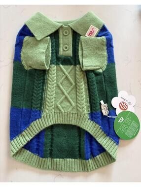 NWT Dog/ Pet Sweater Size, L
